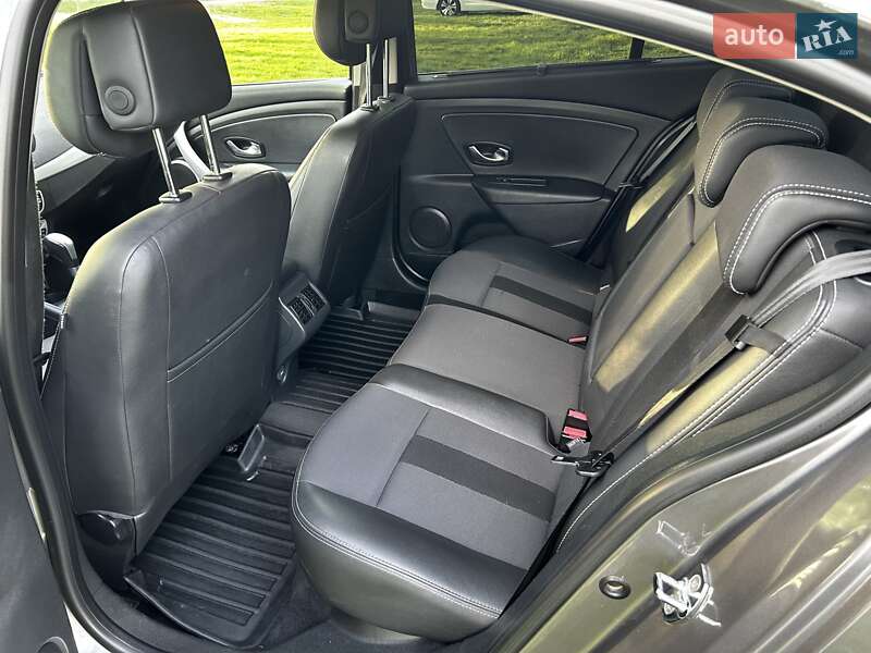 Седан Renault Fluence 2011 в Борисполі