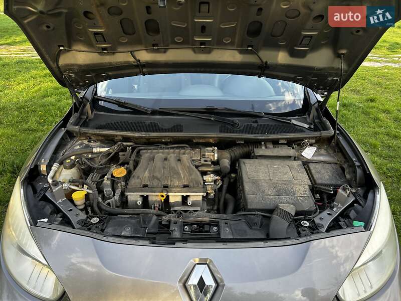 Седан Renault Fluence 2011 в Борисполі