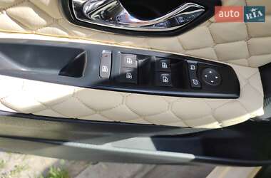 Седан Renault Fluence 2013 в 