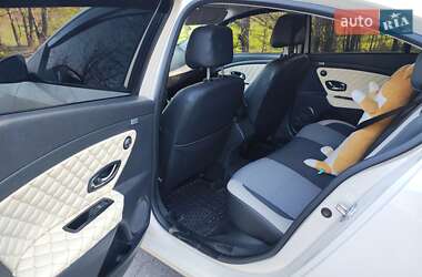 Седан Renault Fluence 2013 в 