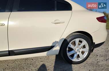 Седан Renault Fluence 2013 в 