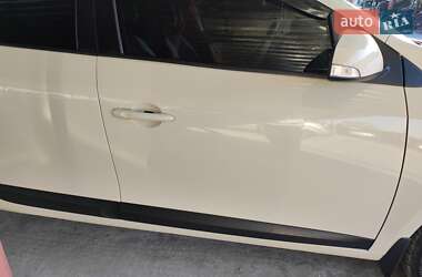 Седан Renault Fluence 2013 в 