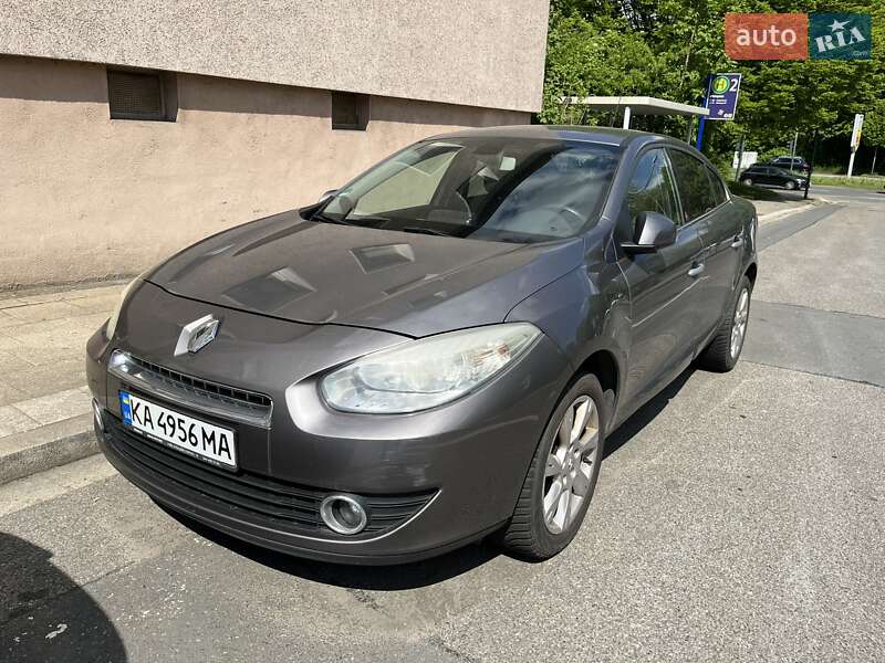 Седан Renault Fluence 2010 в Киеве