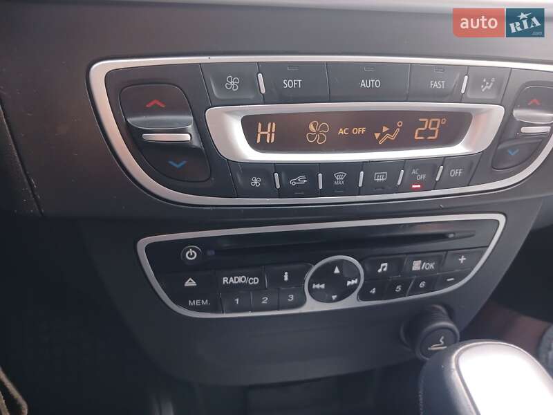 Седан Renault Fluence 2011 в Киеве