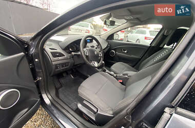Седан Renault Fluence 2012 в 