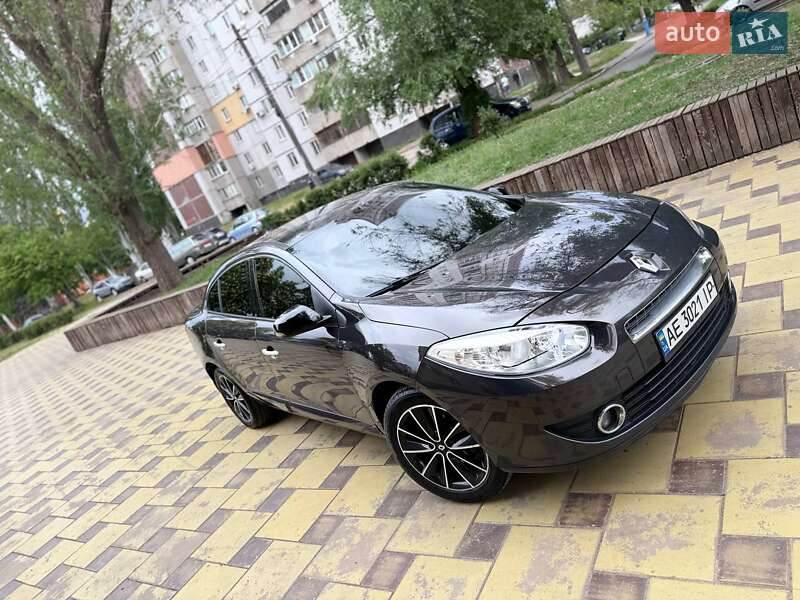 Седан Renault Fluence 2012 в 