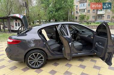 Седан Renault Fluence 2012 в 