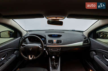 Седан Renault Fluence 2011 в 
