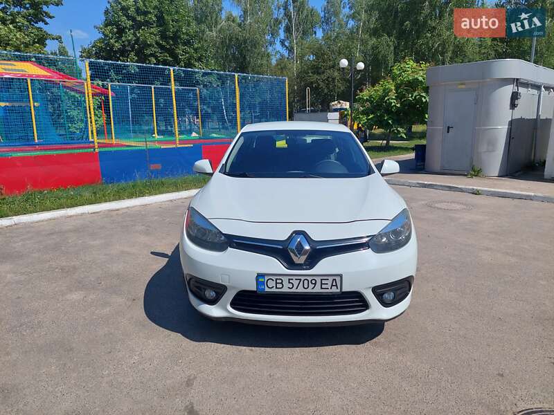 Седан Renault Fluence 2015 в 