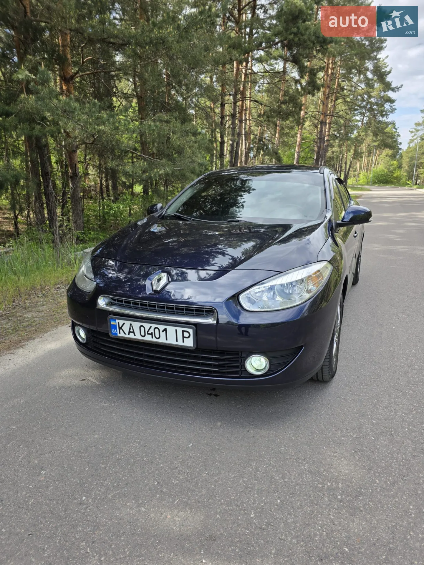 2010 Renault Fluence - мініатюра 2