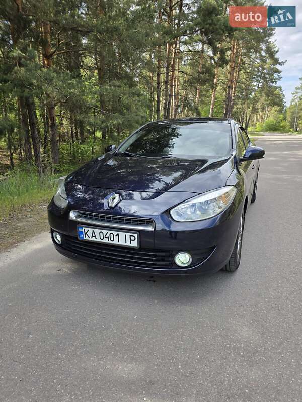 Седан Renault Fluence 2010 в Киеве