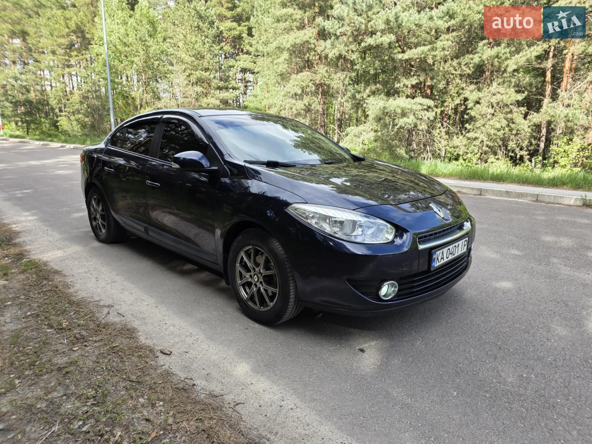2010 Renault Fluence - мініатюра 9