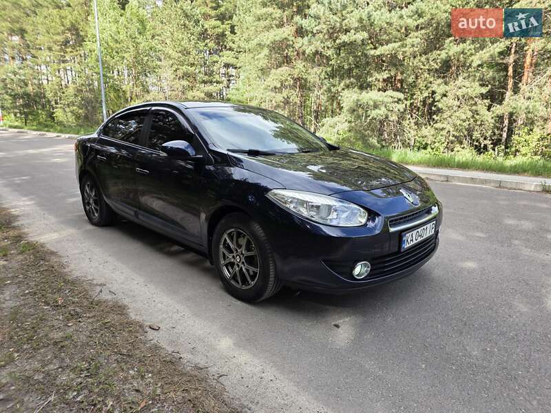 Седан Renault Fluence 2010 в Киеве