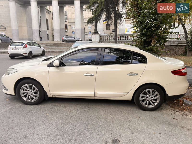 Седан Renault Fluence 2013 в Киеве