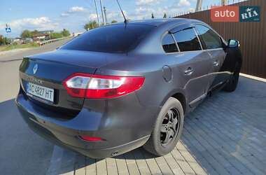 Седан Renault Fluence 2011 в 