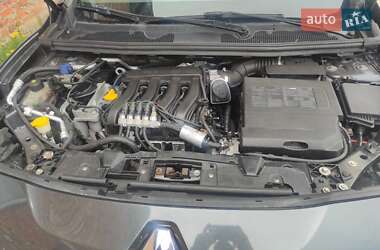 Седан Renault Fluence 2011 в 
