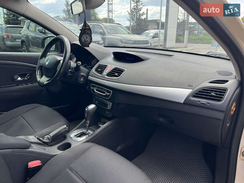 Седан Renault Fluence 2015 в Черновцах