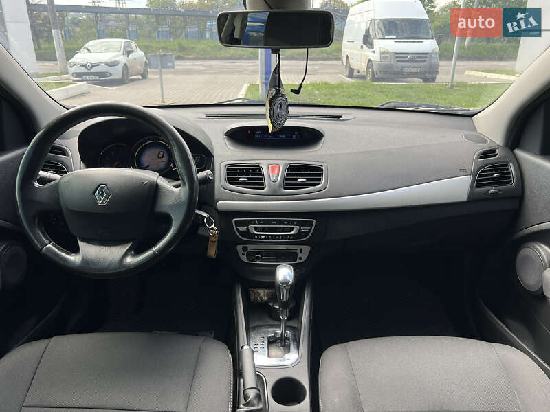 Седан Renault Fluence 2015 в Черновцах