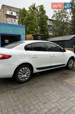 Седан Renault Fluence 2016 в 