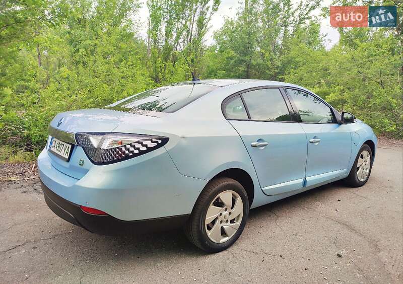 Седан Renault Fluence 2011 в Золотоноше