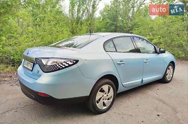 Седан Renault Fluence 2011 в 