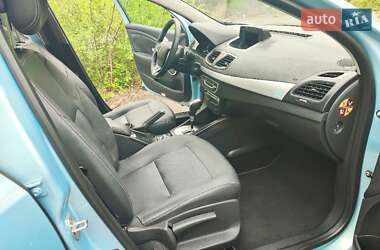 Седан Renault Fluence 2011 в 