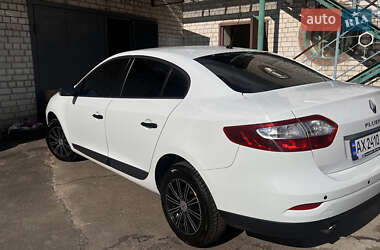 Седан Renault Fluence 2012 в 