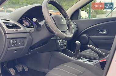 Седан Renault Fluence 2013 в 