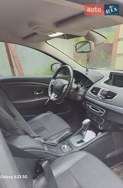 Седан Renault Fluence 2012 в 