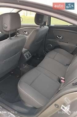 Седан Renault Fluence 2010 в 