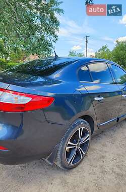 Седан Renault Fluence 2012 в 