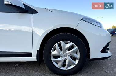 Седан Renault Fluence 2013 в 