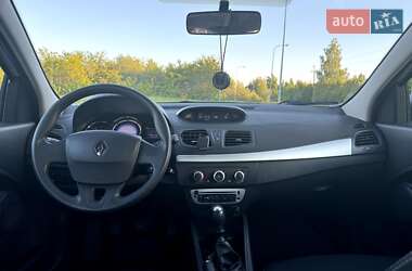 Седан Renault Fluence 2013 в 