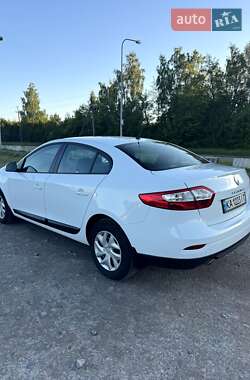 Седан Renault Fluence 2013 в Львове