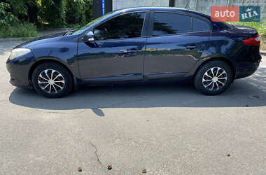Седан Renault Fluence 2013 в 