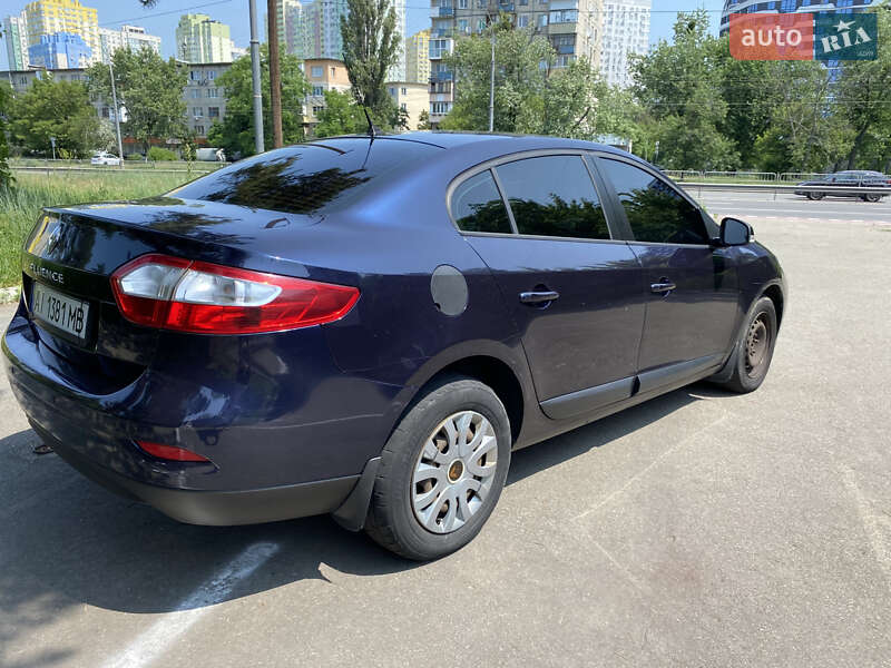Седан Renault Fluence 2013 в Киеве