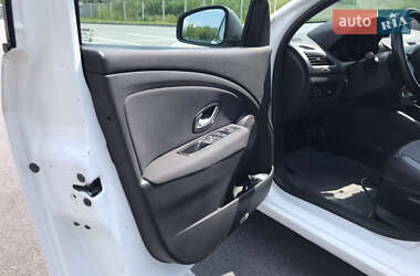 Седан Renault Fluence 2010 в 