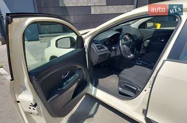 Седан Renault Fluence 2015 в 
