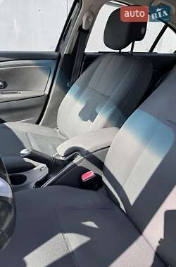 Седан Renault Fluence 2012 в 