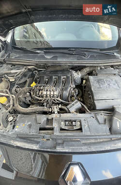 Седан Renault Fluence 2011 в 