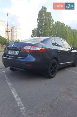 Седан Renault Fluence 2010 в 