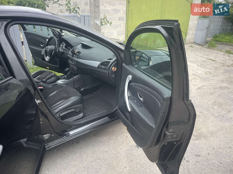 Седан Renault Fluence 2011 в Киеве