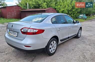 Седан Renault Fluence 2011 в 