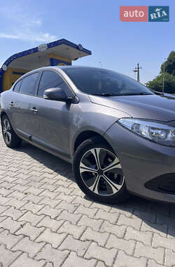 Седан Renault Fluence 2015 в 