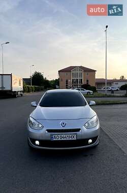 Седан Renault Fluence 2010 в Ужгороде