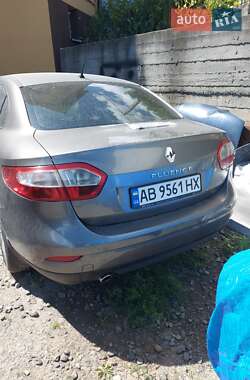 Седан Renault Fluence 2011 в 