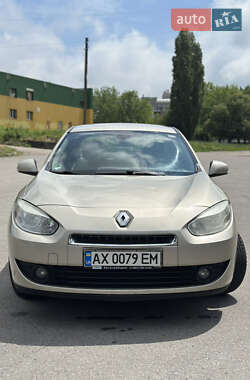 Седан Renault Fluence 2010 в 