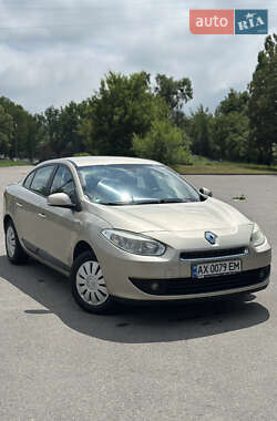 Седан Renault Fluence 2010 в 