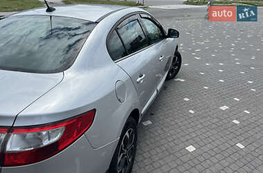 Седан Renault Fluence 2011 в 