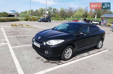 Седан Renault Fluence 2010 в 